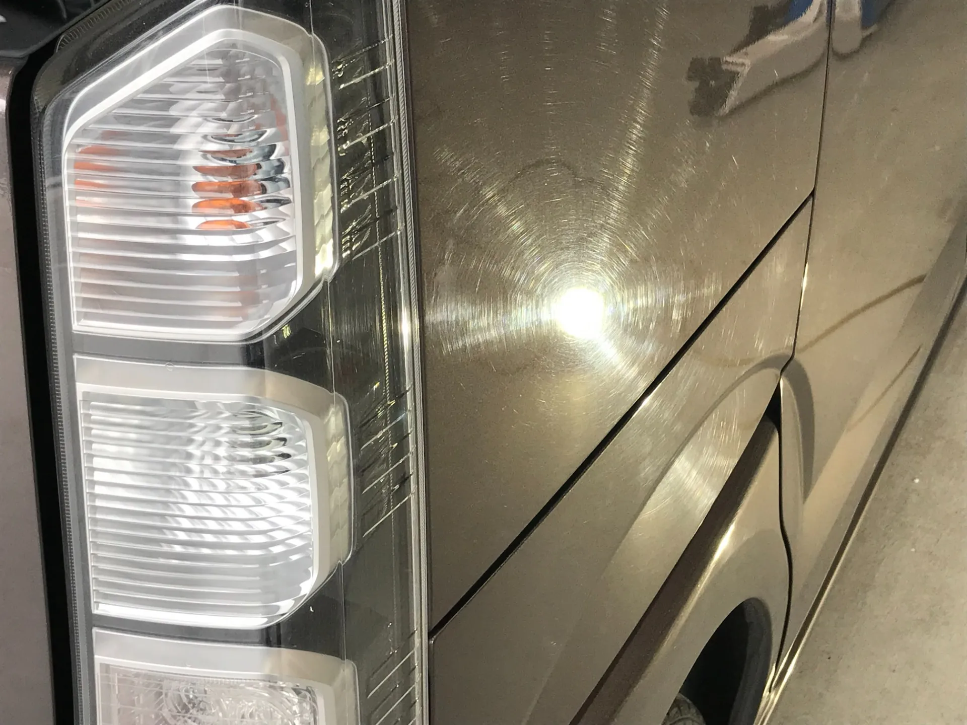 泉区でホンダ N-BOX 磨き・コーティング